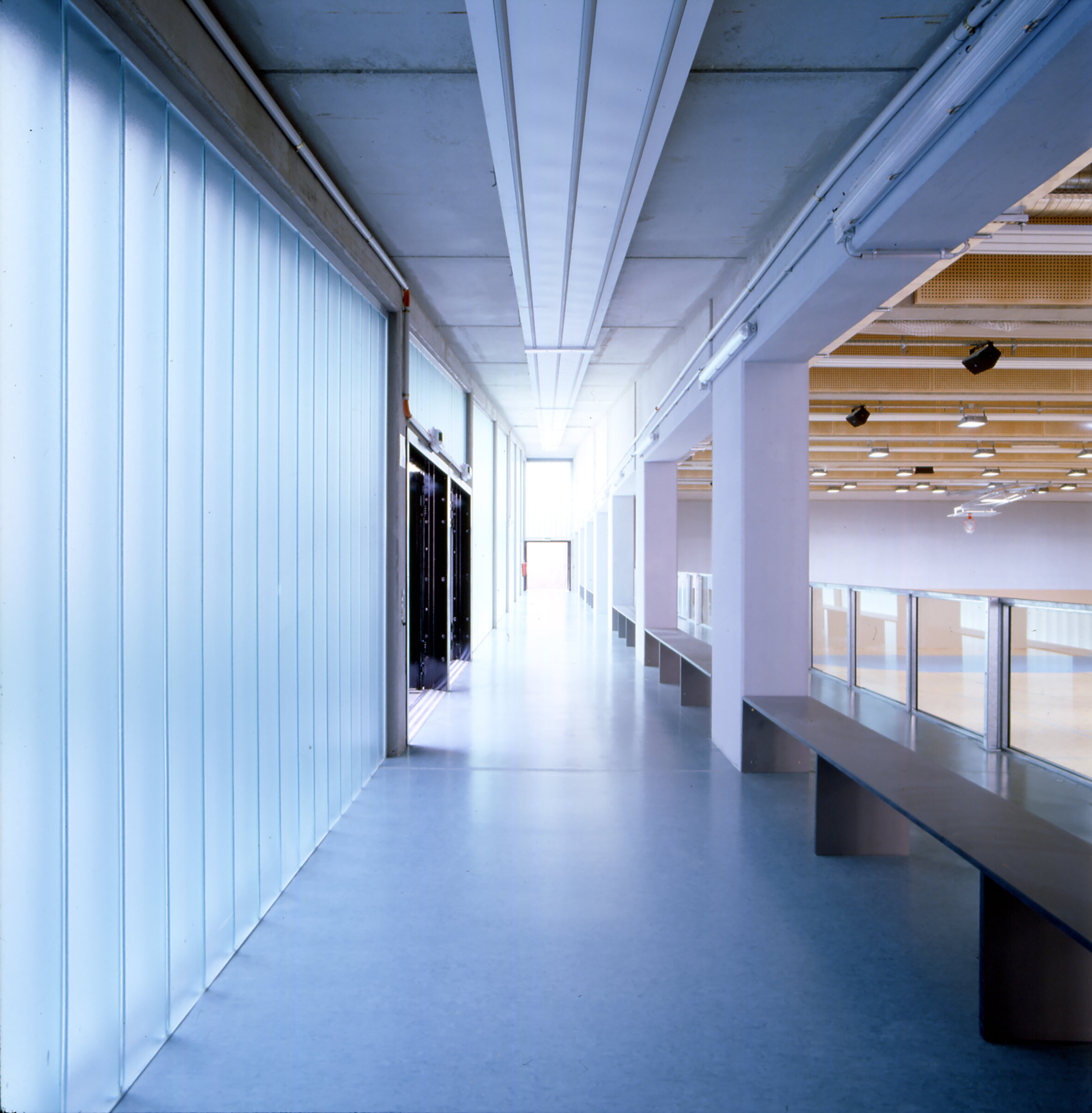 Ansicht Sporthalle in Wohnhaus und Sporthalle Hollgasse / Wien 4