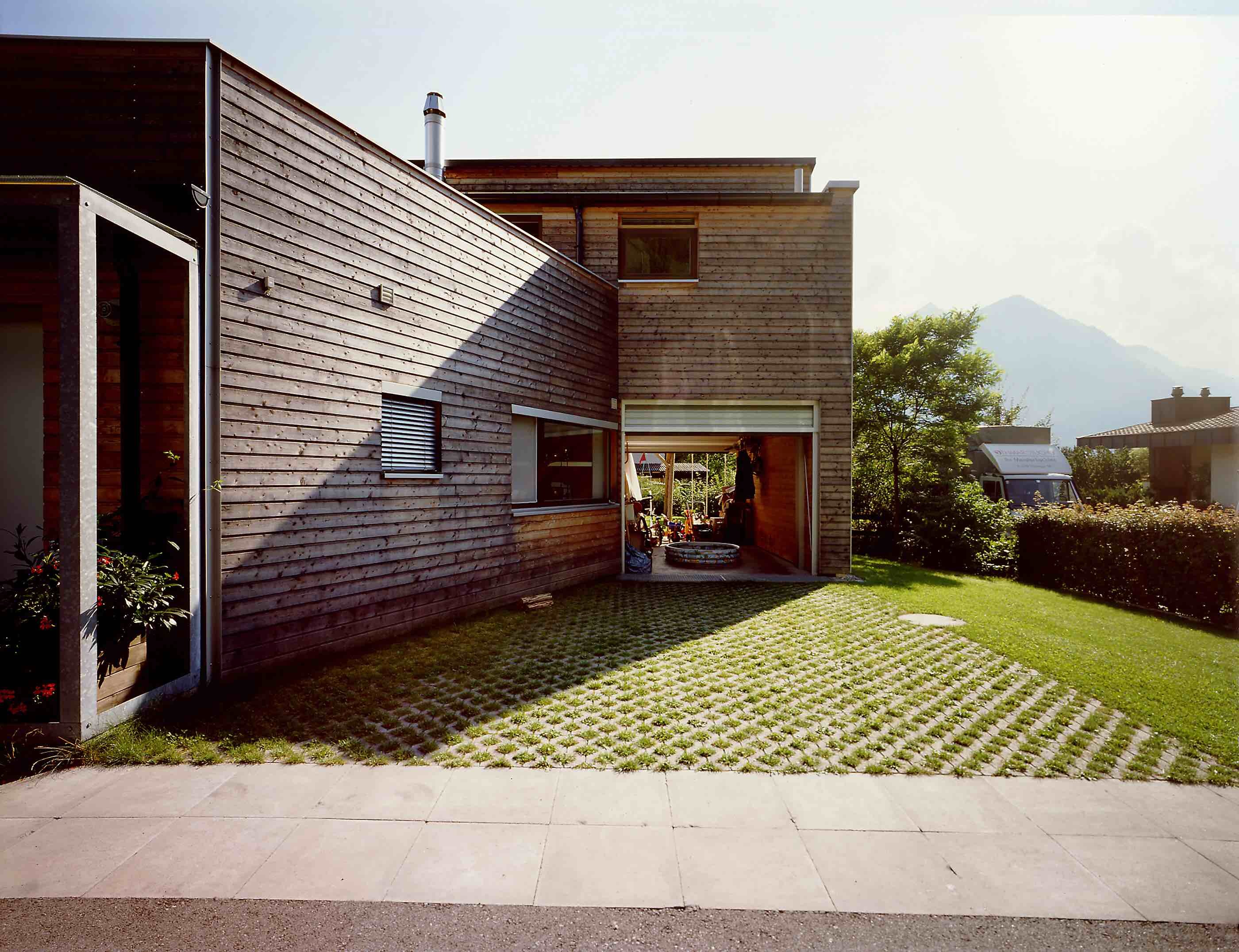 Reihenhauser Weiherweg.jpg thumbnail