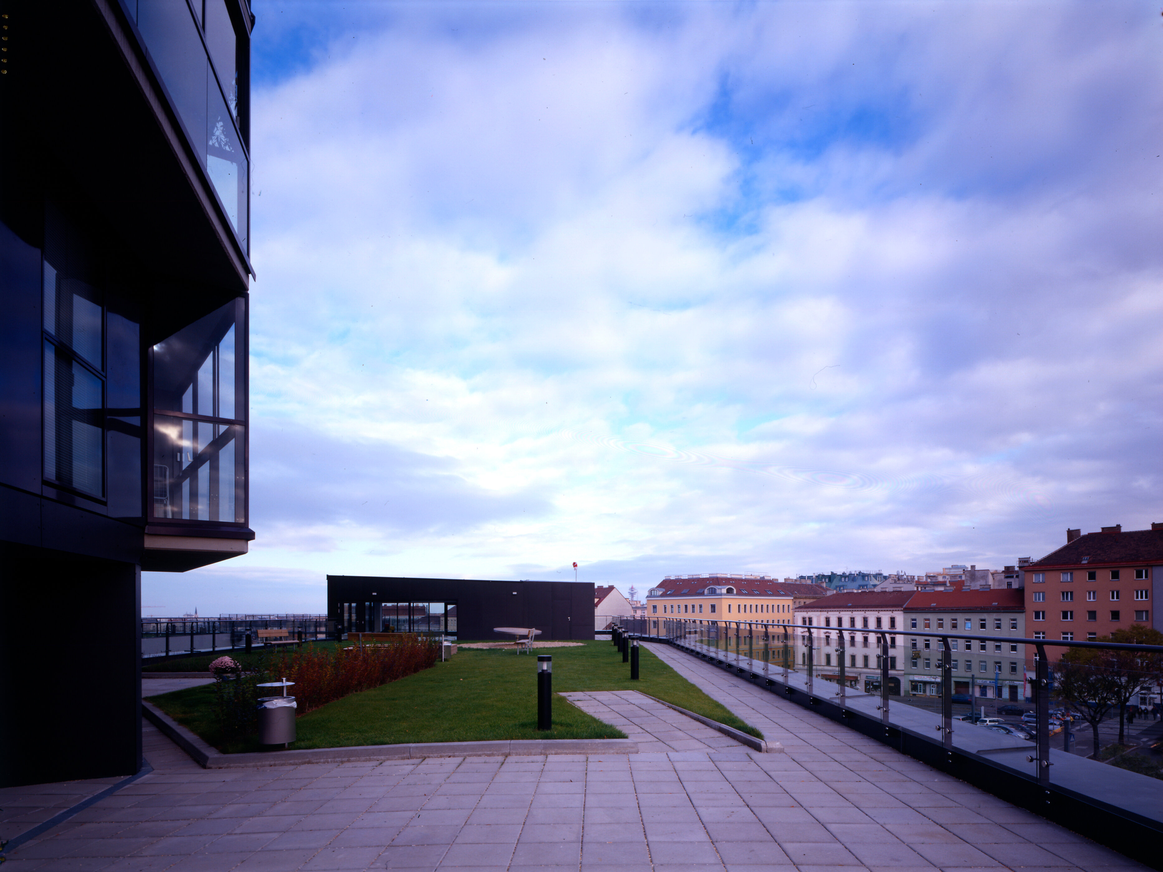 Ansicht k6_Hochhaus Kundratstrasse Wohn- und Geschäftshaus / Wien 10
