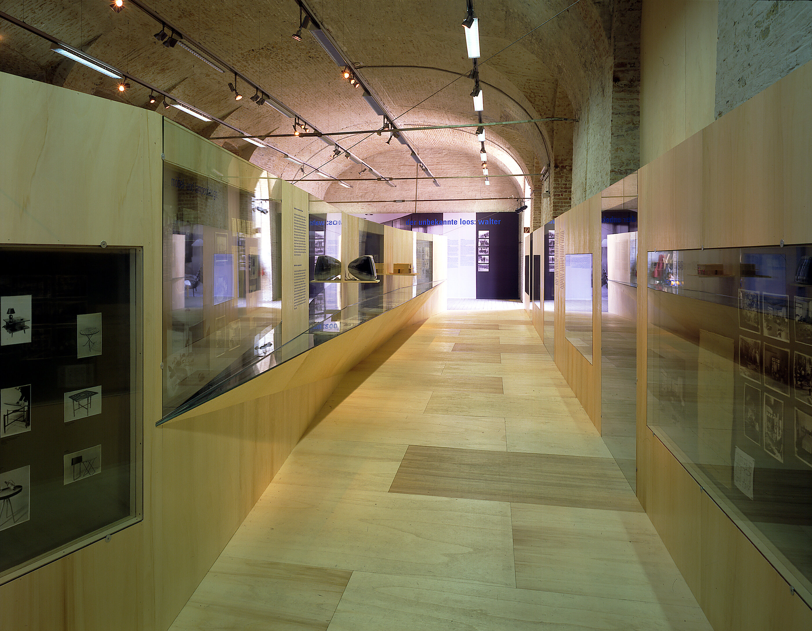 Ausstellung Der unbekannte Loos: Walter / AzW Wien / Museumsquartier