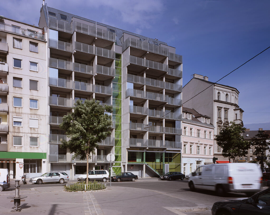 Ansicht Wohnhaus mit Büro Am Hundsturm / Wien 5
