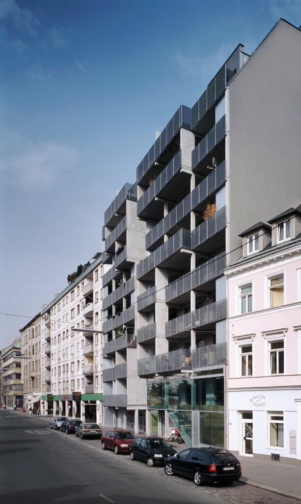 Ansicht Wohnhaus mit Büro Am Hundsturm / Wien 5